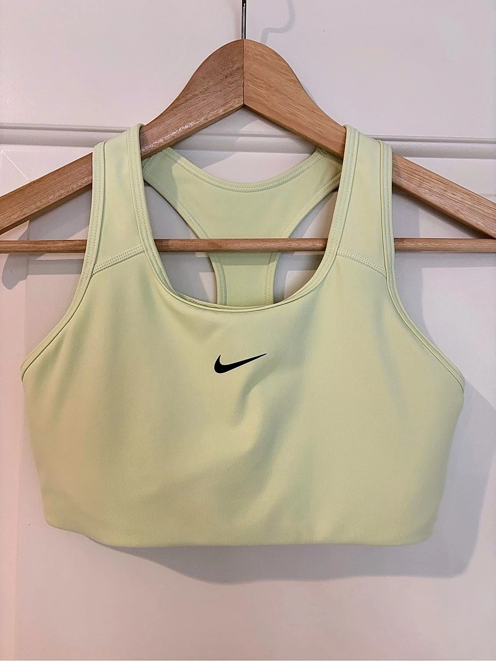 Nike Dri-FIT Crop Top in Green Small